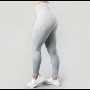 Alphalete Halo Leggings